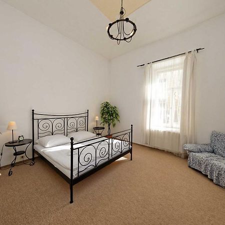 Apartments U Cisare Prag Dış mekan fotoğraf