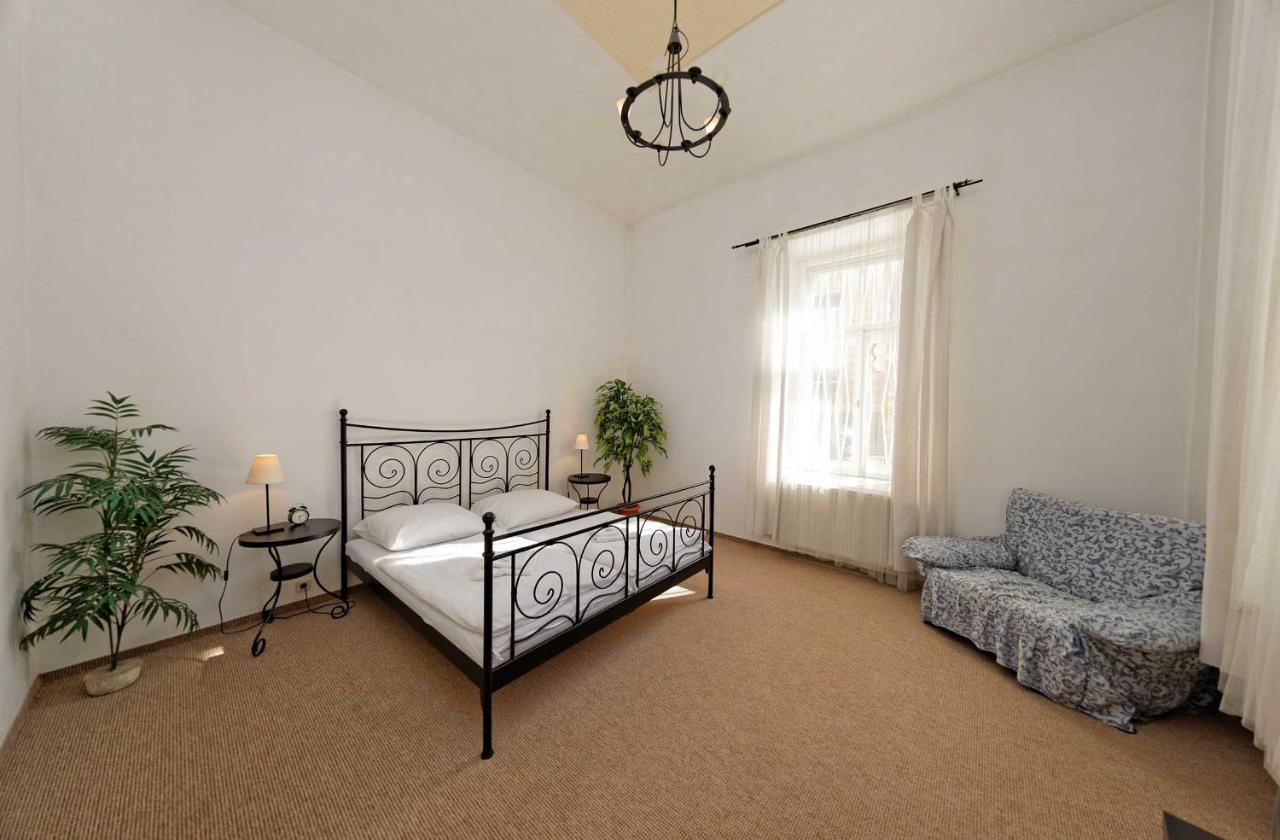 Apartments U Cisare Prag Dış mekan fotoğraf