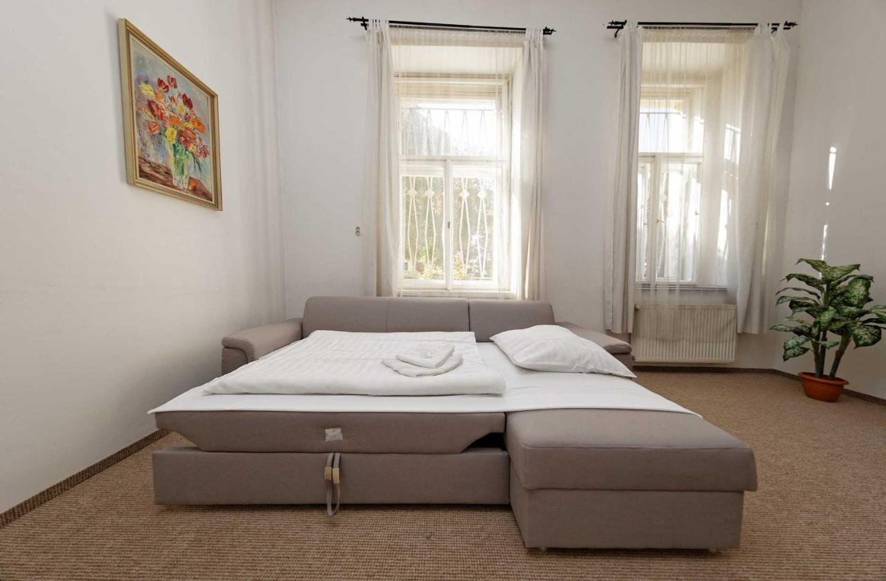 Apartments U Cisare Prag Dış mekan fotoğraf