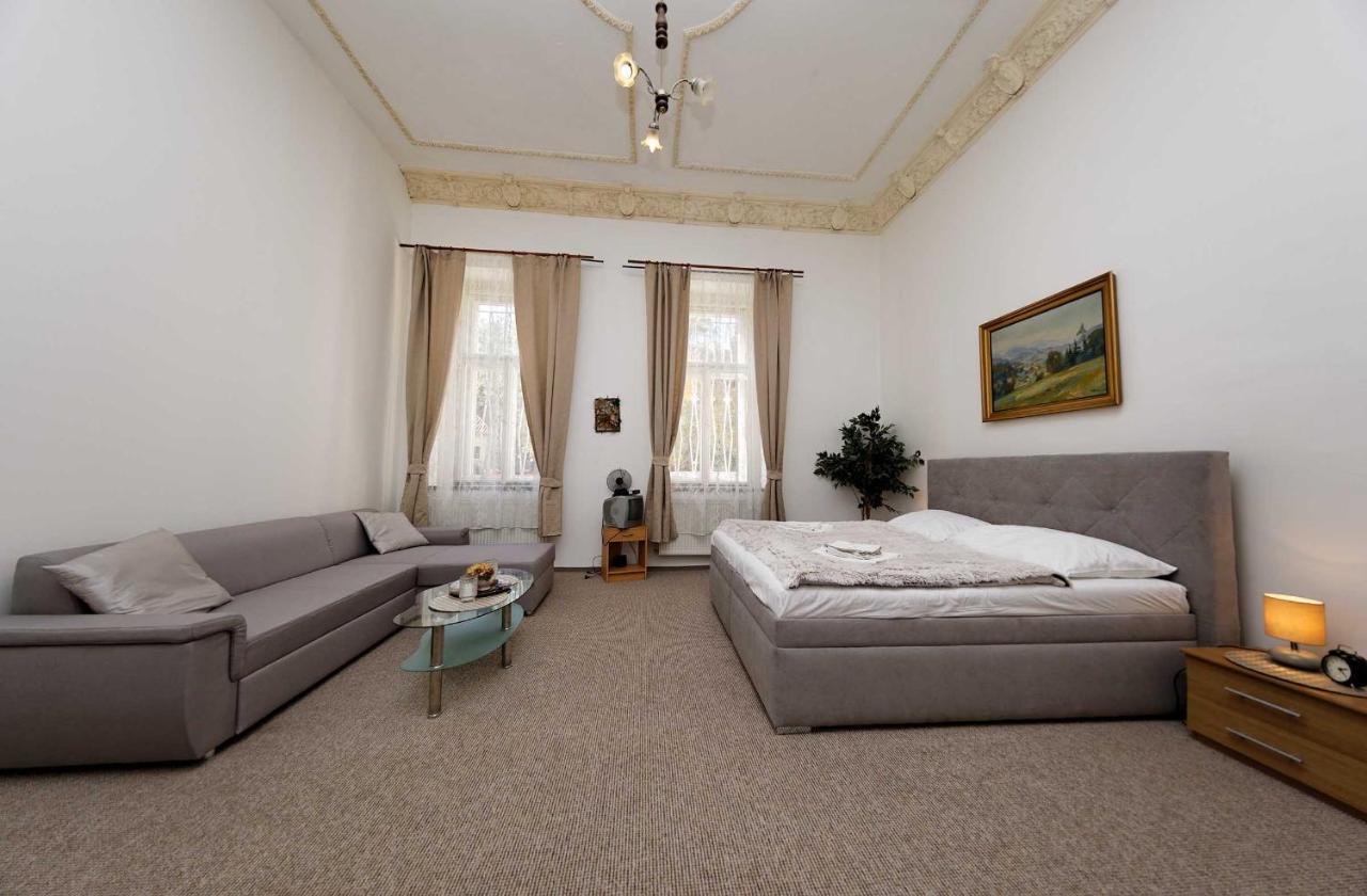 Apartments U Cisare Prag Dış mekan fotoğraf