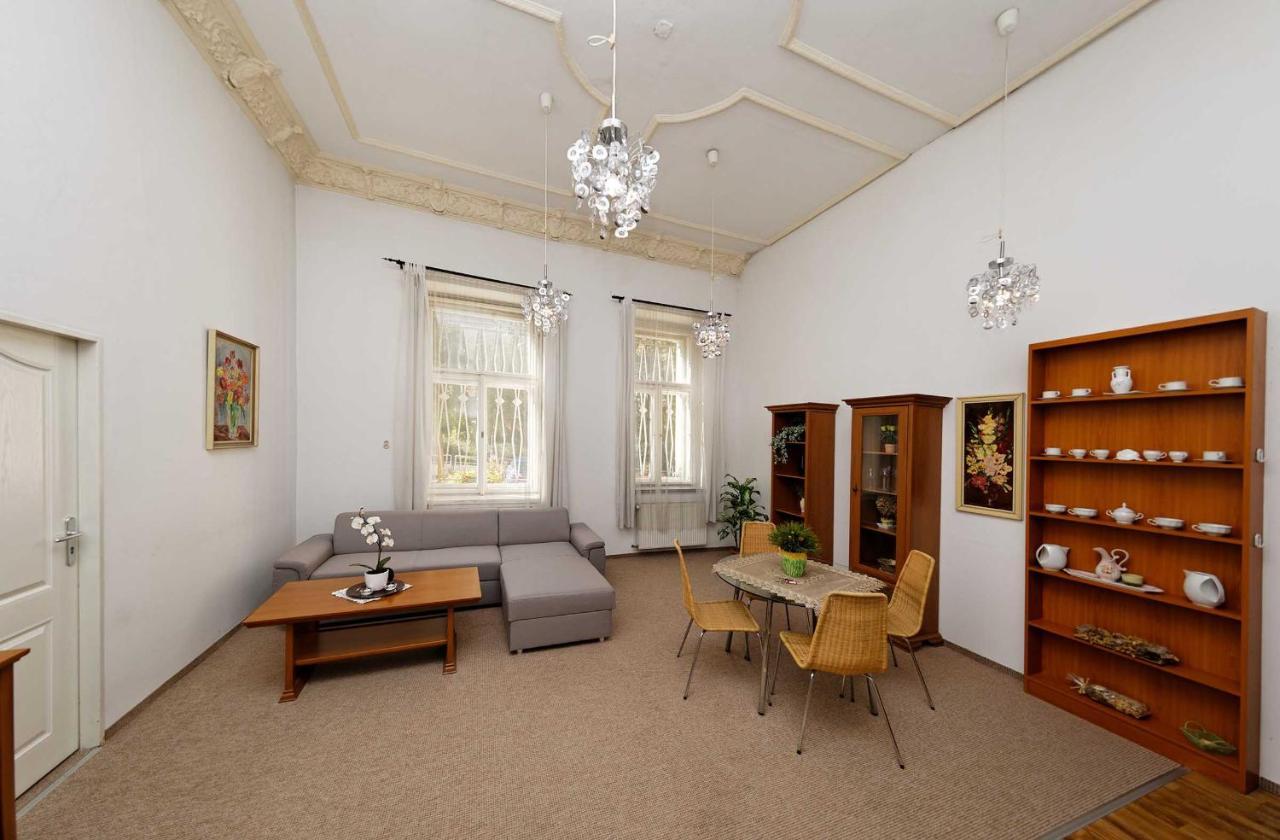Apartments U Cisare Prag Dış mekan fotoğraf